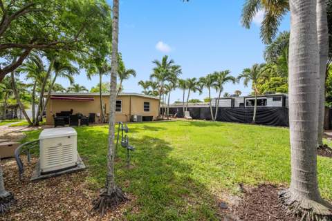 2179 Pepper Road, West Palm Beach FL - photo 19 of 28