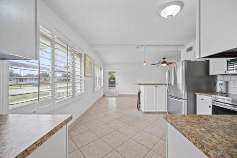 2179 Pepper Road, West Palm Beach FL - photo 6 of 28