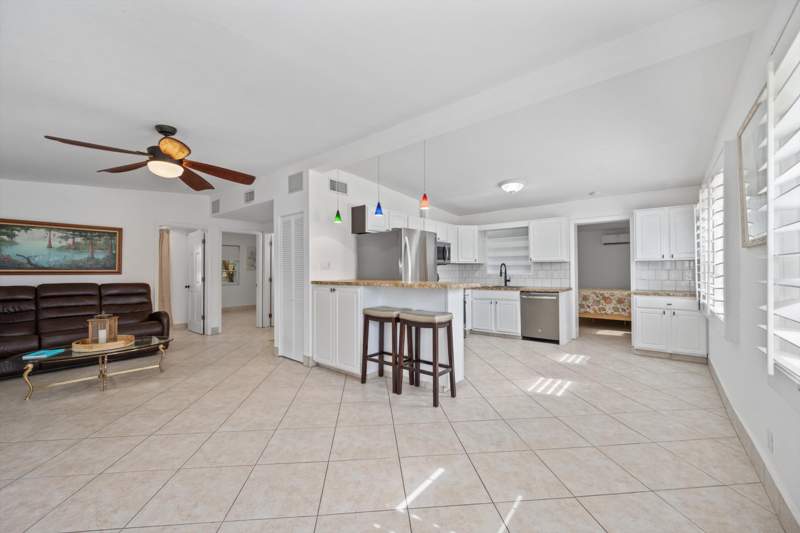 3 bedroom Single Family Residence at 2179 Pepper Road, Forest Hill Village 2, West Palm Beach — photo 2