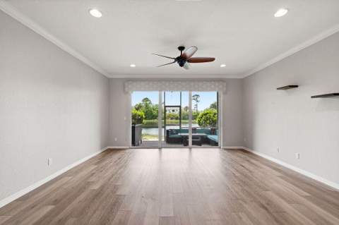 626 SW Glen Crest Way, Stuart FL - photo 8 of 33