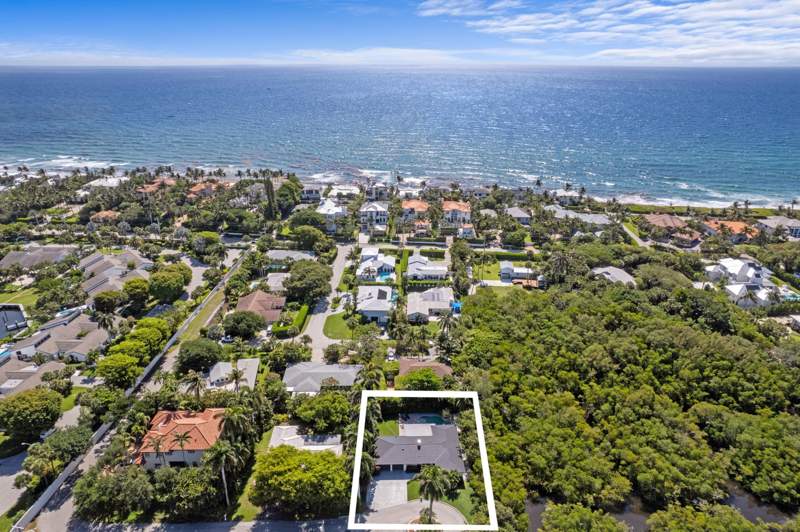 3 bedroom Single Family Residence at 35 Anna Street, Coastal Shores West, Ocean Ridge — photo 2