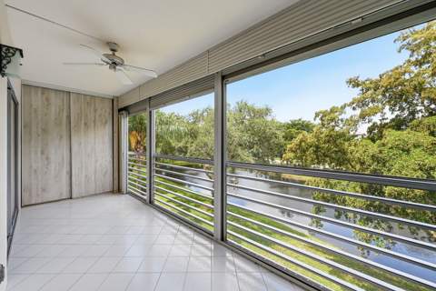 2006 Granada Drive #M3, Coconut Creek FL - photo 13 of 49