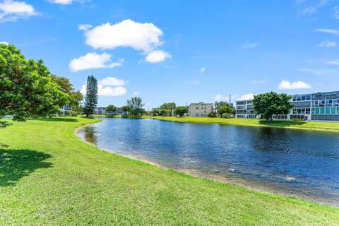 1017 Harwood C, Deerfield Beach FL - photo 12 of 19