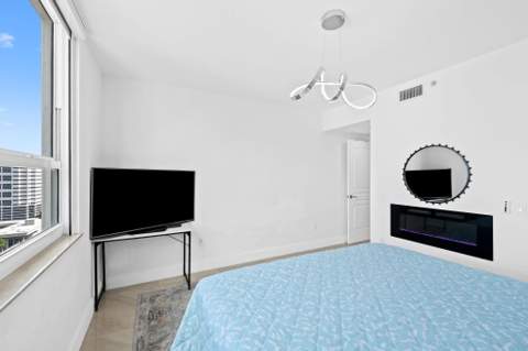 350 SE 2nd Street #2280, Fort Lauderdale FL - photo 6 of 25