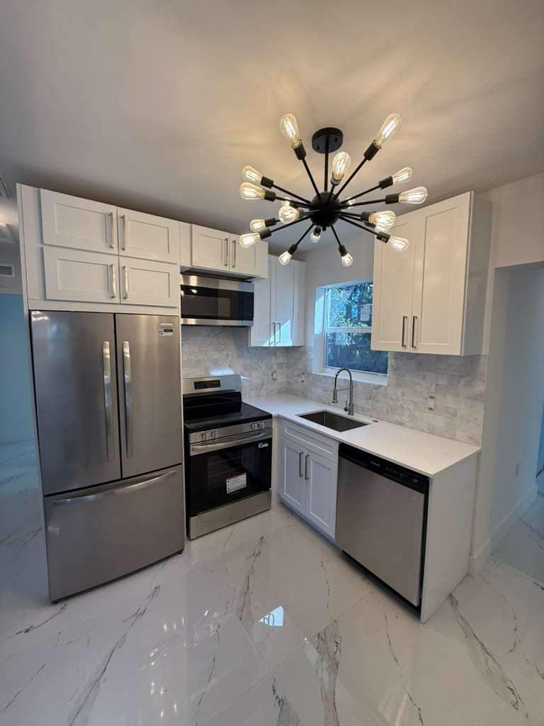 2 bedroom Single Family Residence at 3370 NW 9th Street, Sunrise Heights, Lauderhill — photo 3