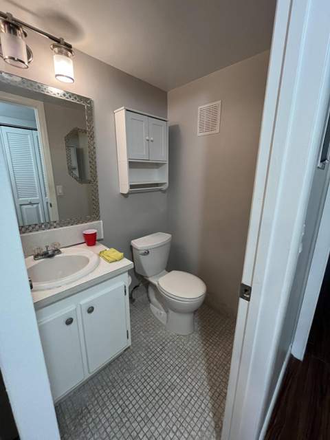 119 E Westbury #119, Deerfield Beach FL - photo 6 of 11