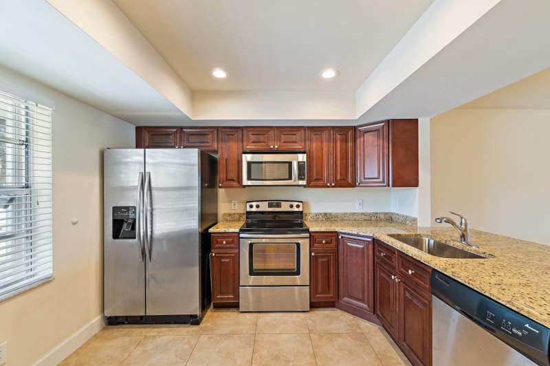 2 bedroom Townhouse at 109 Doe Trail, Indian Creek Ph Iii-B, Jupiter — photo 5