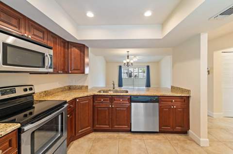 109 Doe Trail, Jupiter FL - photo 6 of 26