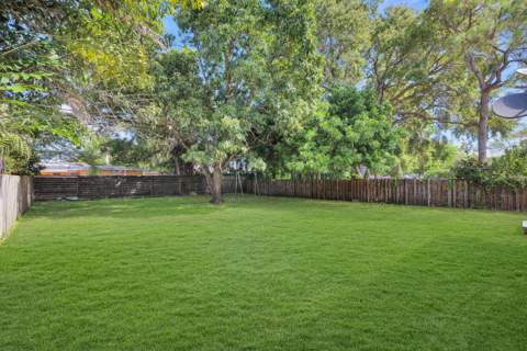 713 NE 35th Street, Oakland Park FL - photo 7 of 23