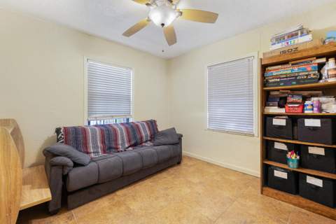 713 NE 35th Street, Oakland Park FL - photo 17 of 23