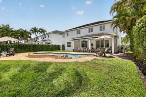 4299 Laurel Ridge Circle, Weston FL - photo 9 of 104