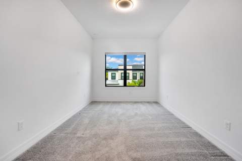 8358 NW 7th Place, Plantation FL - photo 14 of 32