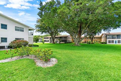 57 Canterbury, West Palm Beach FL - photo 23 of 25