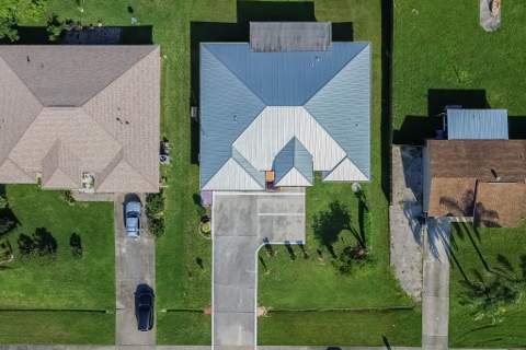 1019 SW California Boulevard, Port St. Lucie FL - photo 20 of 24