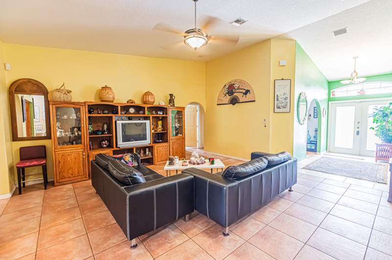4 bedroom Single Family Residence at 1019 SW California Boulevard, Port St Lucie Section 8, Port St. Lucie — photo 5