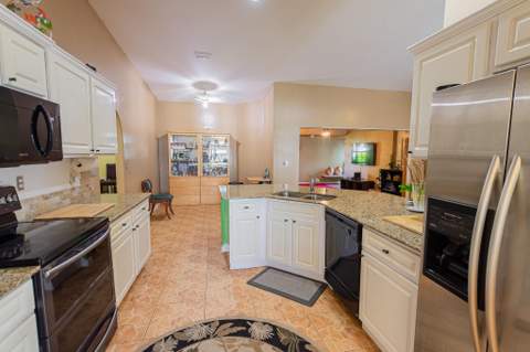 1019 SW California Boulevard, Port St. Lucie FL - photo 8 of 24