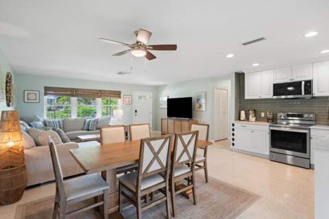 1621 Frances Avenue, Fort Pierce FL - photo 16 of 46
