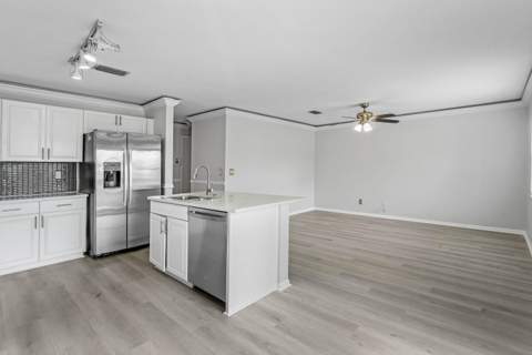 3260 Commodore Court, West Palm Beach FL - photo 10 of 28
