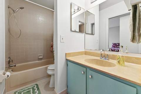 2641 Gately Drive #503, West Palm Beach FL - photo 12 of 17