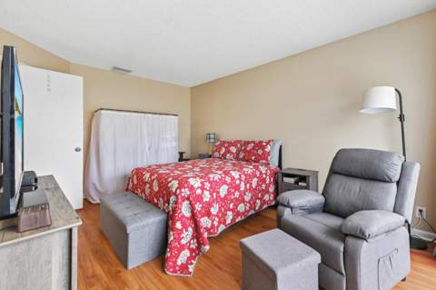 2641 Gately Drive #503, West Palm Beach FL - photo 11 of 17