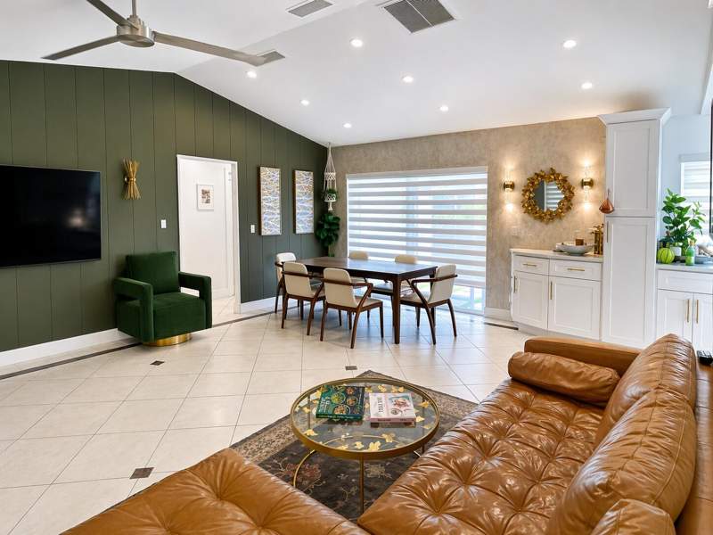 4 bedroom Single Family Residence at 7971 Chula Vista Crescent, Montoya Estates Unit 2, Boca Raton — photo 2