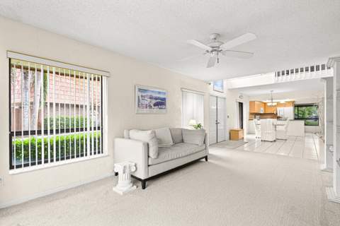 8321 S Coral Circle, North Lauderdale FL - photo 9 of 49