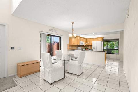 8321 S Coral Circle, North Lauderdale FL - photo 10 of 49