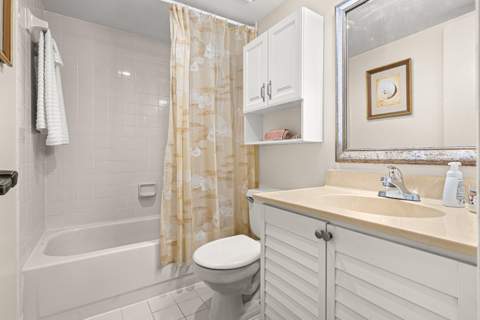 8321 S Coral Circle, North Lauderdale FL - photo 17 of 49