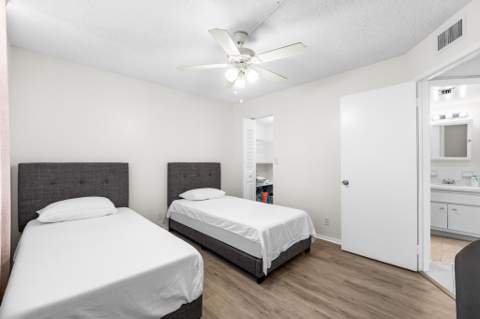 4501 NE 21 Avenue #406, Fort Lauderdale FL - photo 22 of 26