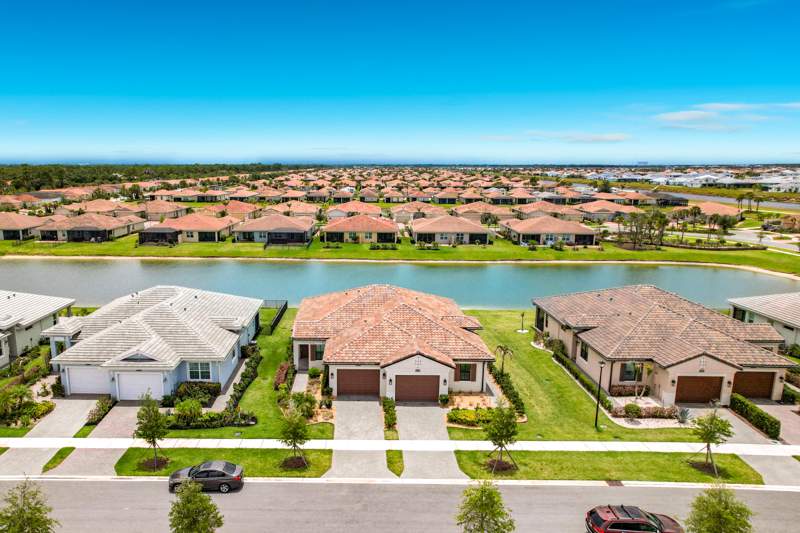 2 bedroom Villa at 27051 SW Viterbo Way, Verano Pud No. 1 Plat No. 22, Port St. Lucie — photo 2
