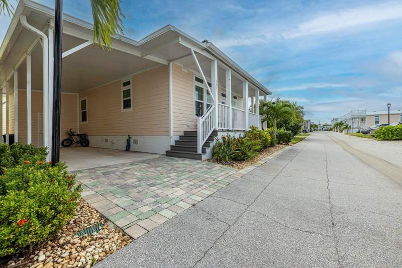 2 bedroom Manufactured Home at 151 NE Buoy Drive, Ocean Breeze Resort, Ocean Breeze — photo 2