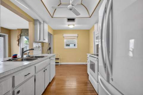 1104 W Ocean Avenue, Boynton Beach FL - photo 20 of 37