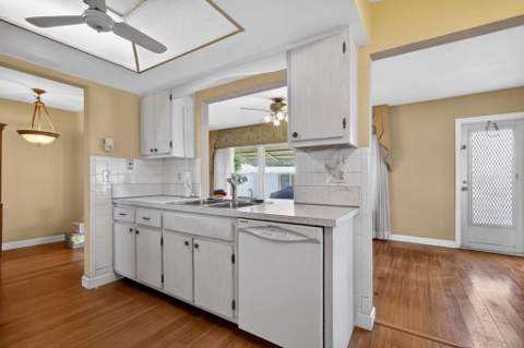 1104 W Ocean Avenue, Boynton Beach FL - photo 18 of 37