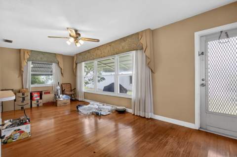 1104 W Ocean Avenue, Boynton Beach FL - photo 7 of 37