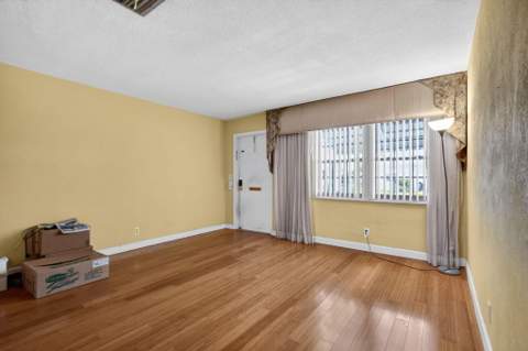 1104 W Ocean Avenue, Boynton Beach FL - photo 8 of 37