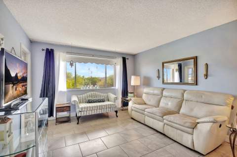 2812 Garden Drive #308, Lake Worth Beach FL - photo 8 of 39
