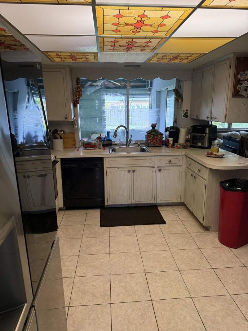 2 bedroom Single Family Residence at 626 S Crescent Drive, Hollywood Hills 6-22 B, Hollywood — photo 4