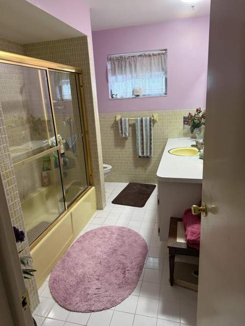626 S Crescent Drive, Hollywood FL - photo 15 of 16