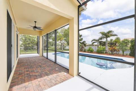 2392 Bellarosa Circle, Royal Palm Beach FL - photo 7 of 59