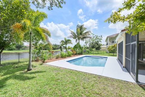2392 Bellarosa Circle, Royal Palm Beach FL - photo 14 of 59