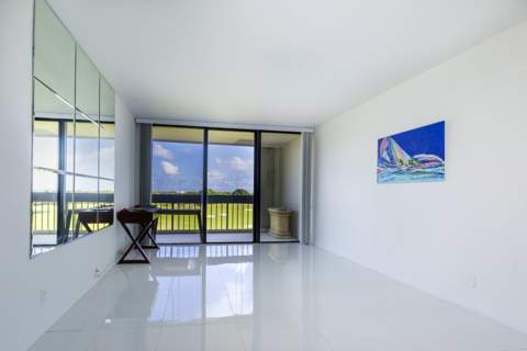 2000 Presidential Way #702, West Palm Beach FL - photo 9 of 23