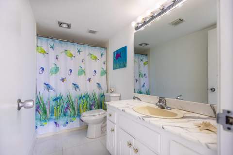 2000 Presidential Way #702, West Palm Beach FL - photo 12 of 23