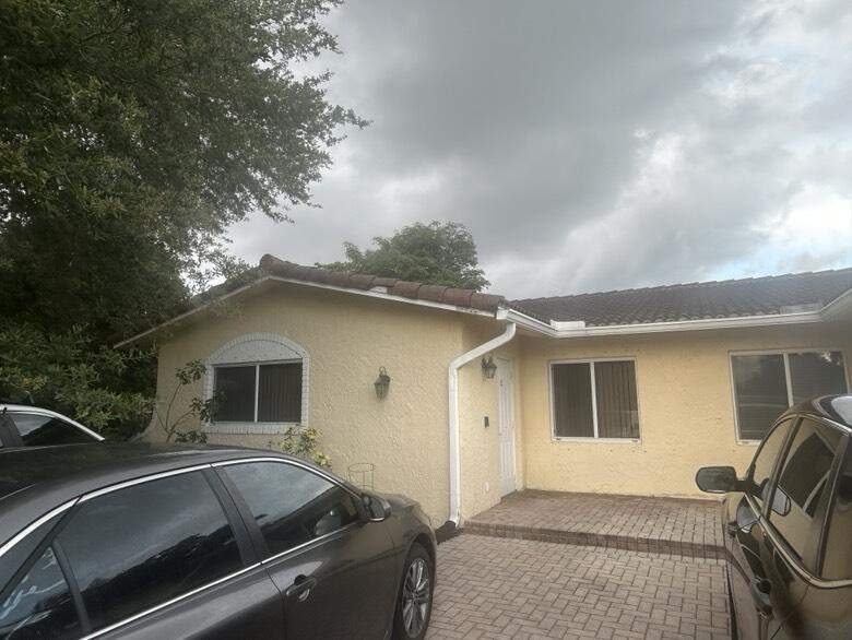 3 bedroom Single Family Residence at 8362 NW 23rd Manor, Forest Hills South, Coral Springs — photo 5