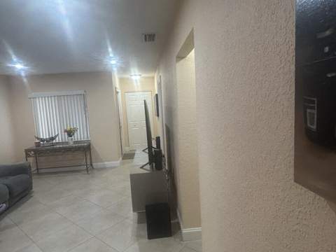 8362 NW 23rd Manor, Coral Springs FL - photo 7 of 36