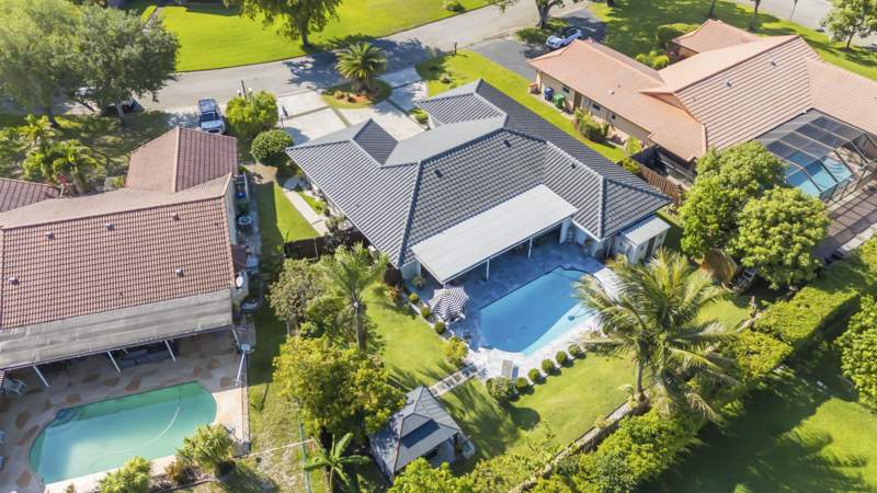 4 bedroom Single Family Residence at 8555 SW 1st Place, Shadow Wood, Coral Springs — photo 4