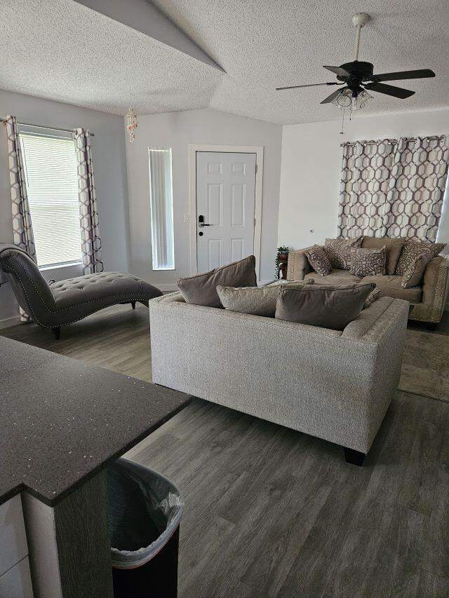 2 bedroom Townhouse at 2812 Stoneway Lane #Unit B, Stones Throw Townhomes, Fort Pierce — photo 4
