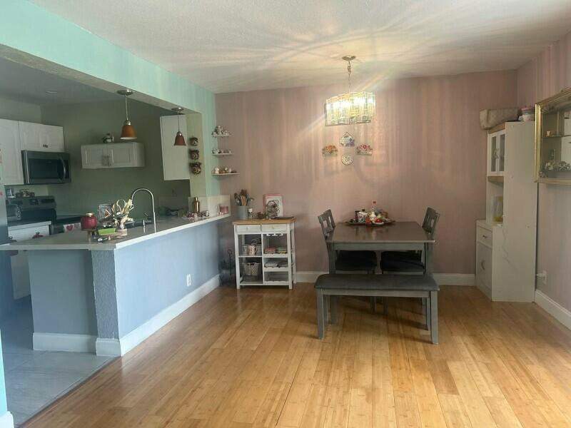 3 bedroom Townhouse at 5601 Blueberry Court #157, Blueberry Hill IV Condo, Lauderhill — photo 2