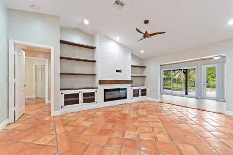 18169 Lake Bend Drive, Jupiter FL - photo 10 of 52