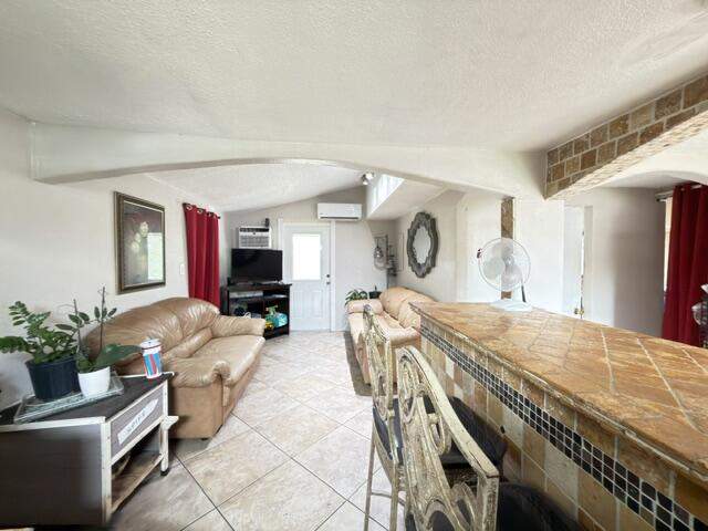 2 bedroom Single Family Residence at 1185 Alto Road, Ridge Grove Add 1, Lake Worth — photo 2