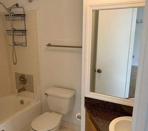 2445 SW 18th Terrace #703, Fort Lauderdale FL - photo 12 of 27